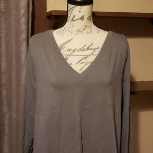 5/25 Old Navy long sleeve shirt